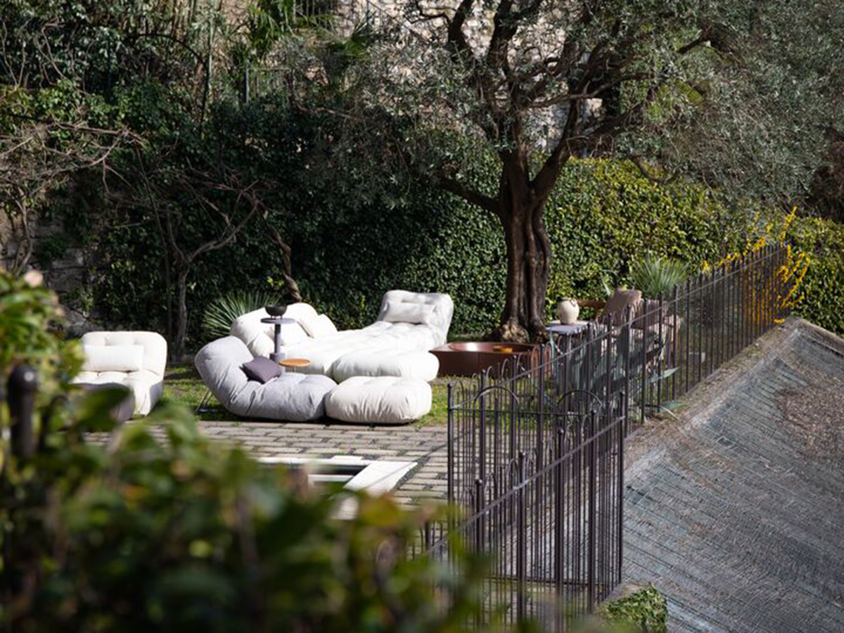 Eileen Divano Outdoor