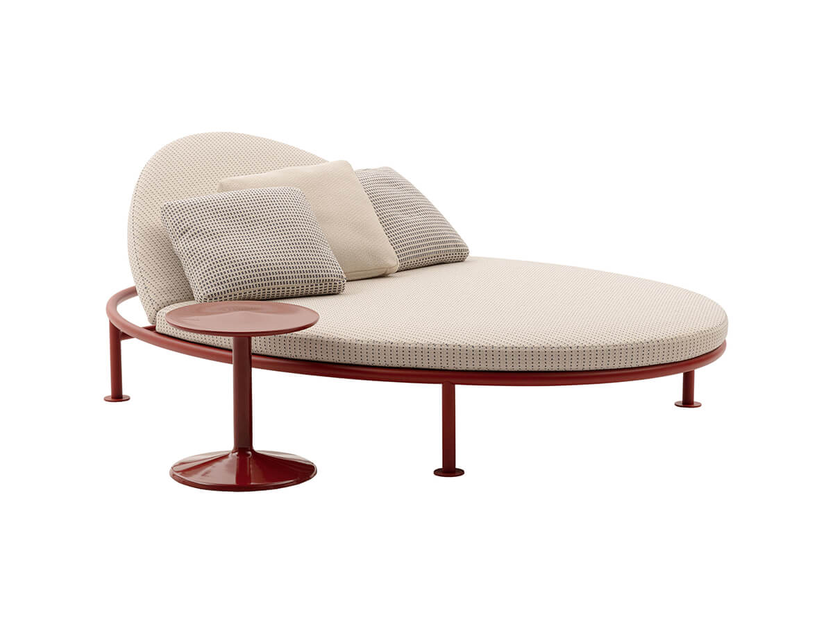 B&B Italia Borea Sun Lounger Oval-shaped