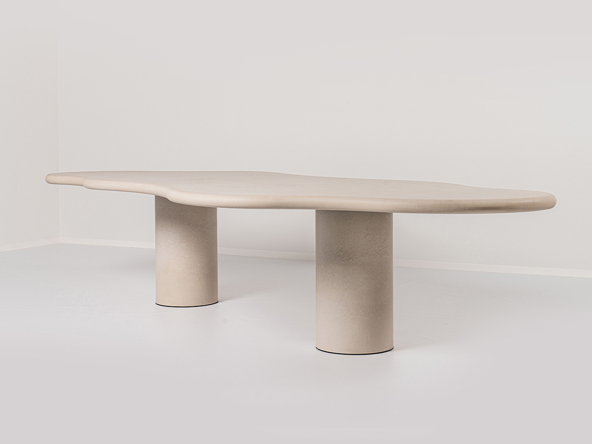 Out Of Line Dining Tavolo