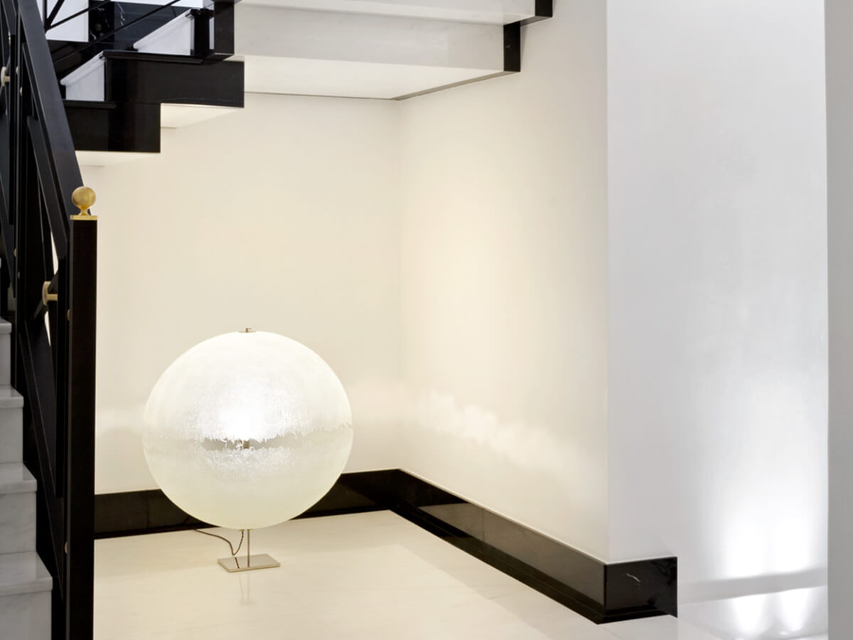 PostKrisi T 61 Lampada da Tavolo