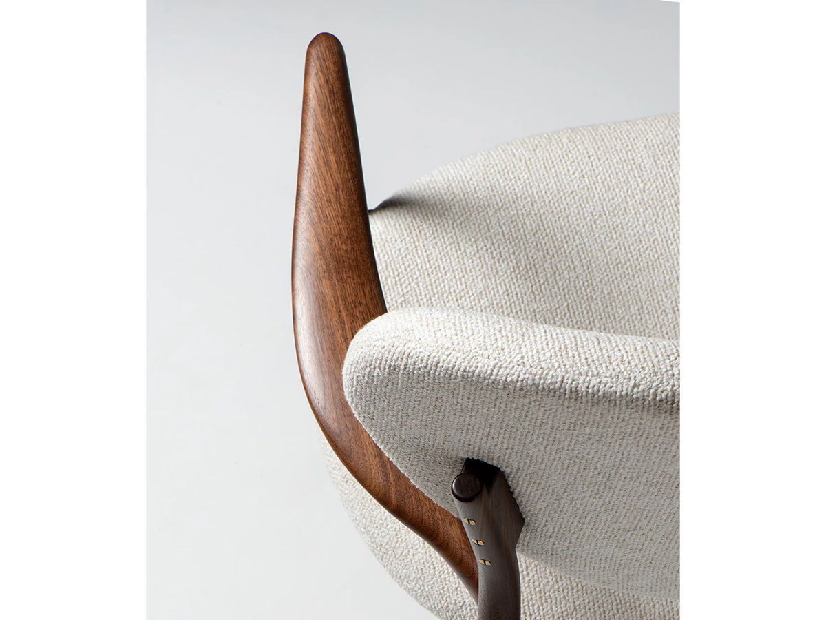 Medallion Chair Poltrona