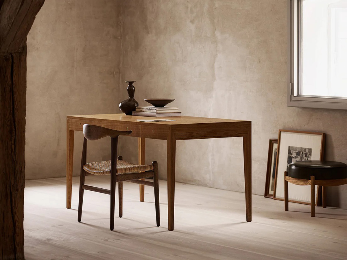 Model 36 Desk Scrittoio