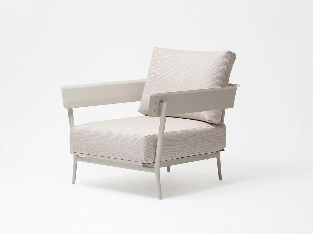 Aikana Outdoor Armchair