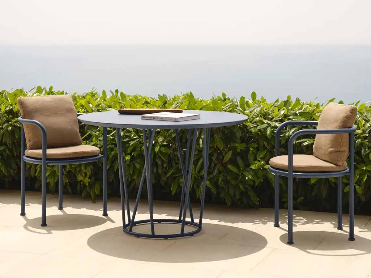 Roé Outdoor Chair