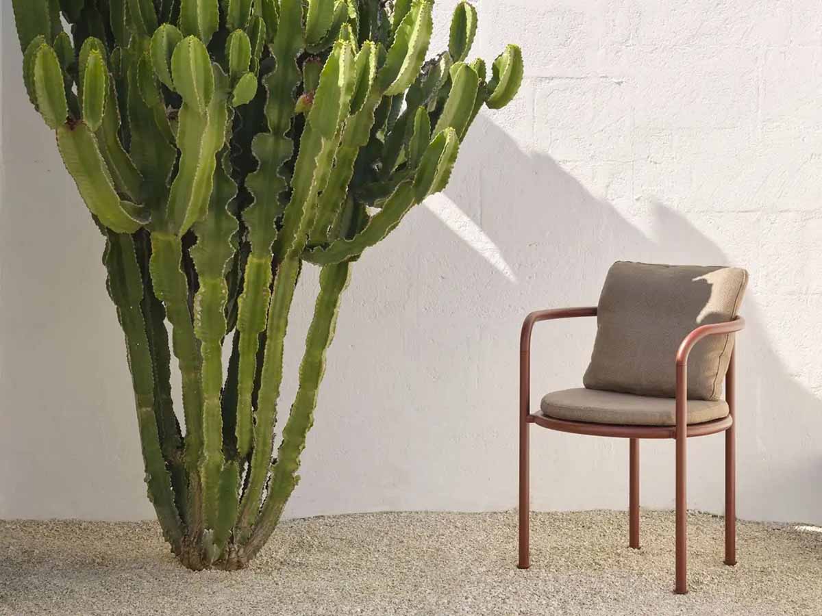 Roé Outdoor Chair