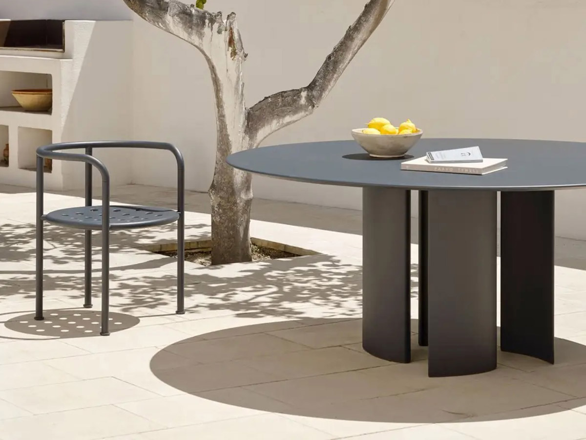 Roé Outdoor Chair