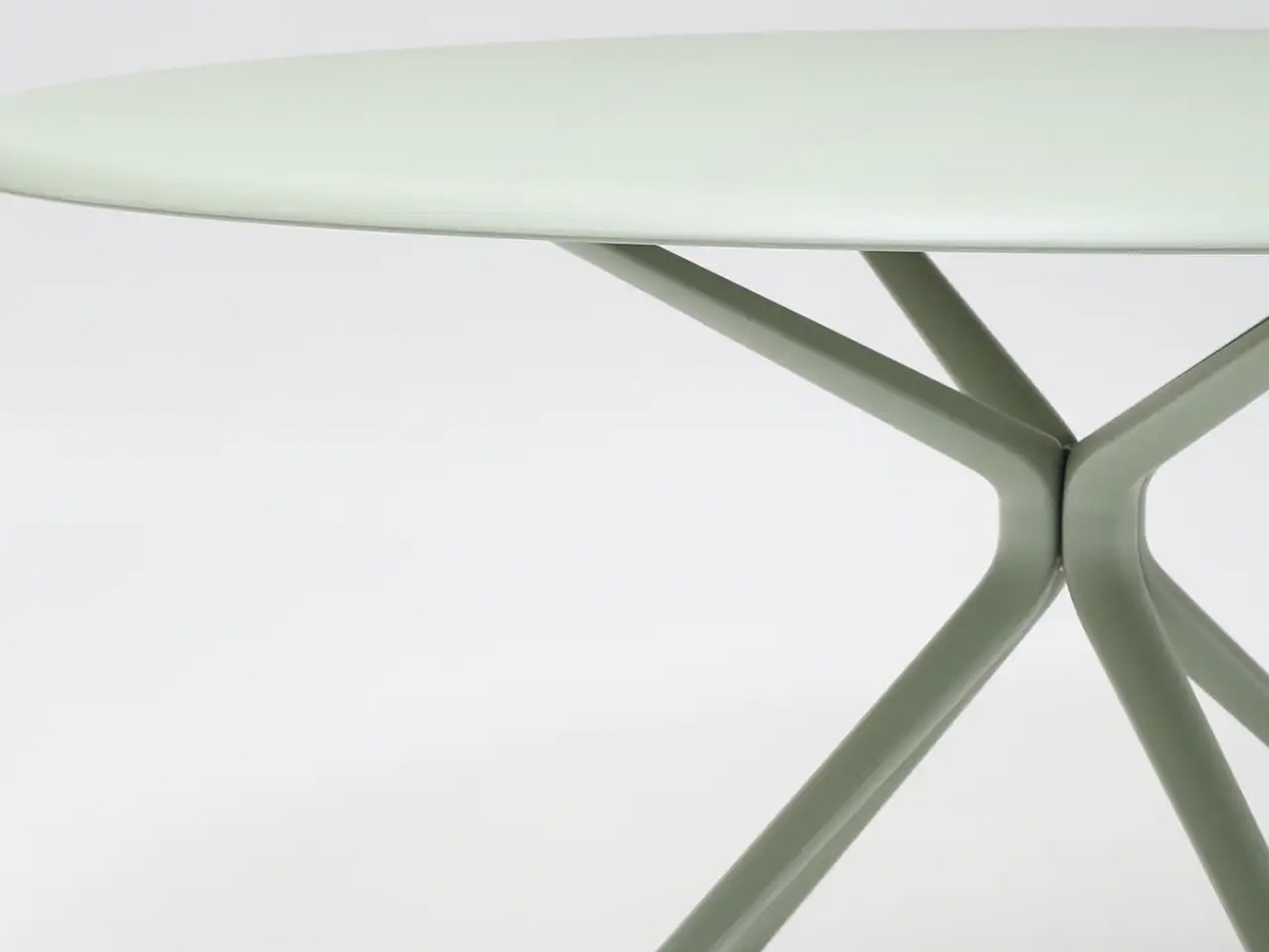Moai Outdoor Table