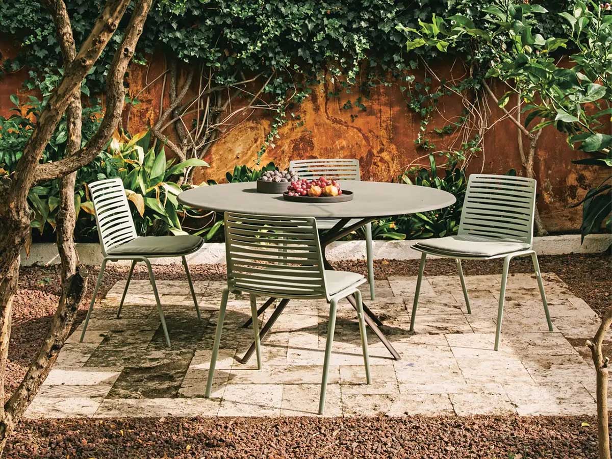 Moai Outdoor Table
