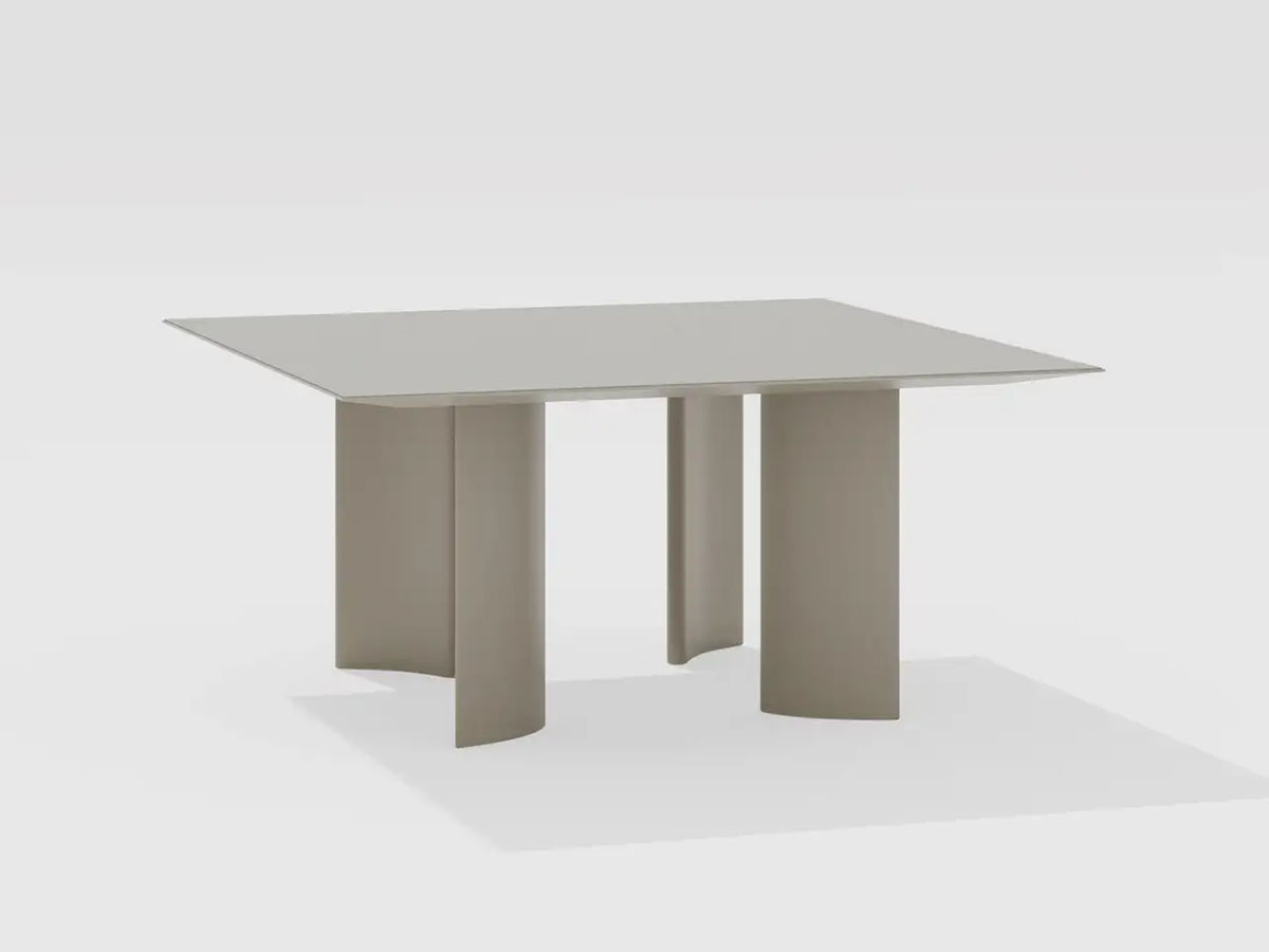 Naca Outdoor Table