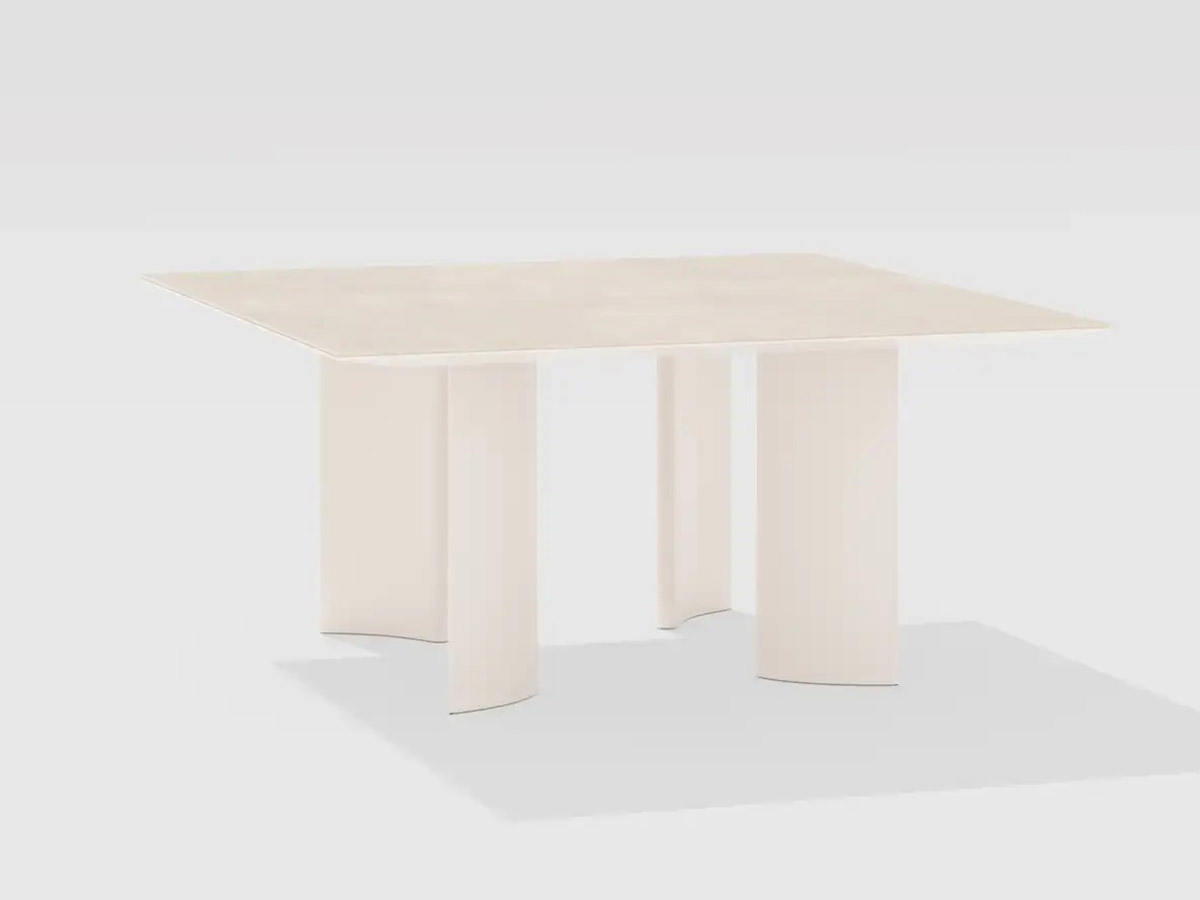 Naca Outdoor Table