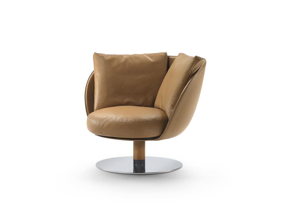 Eri Armchair