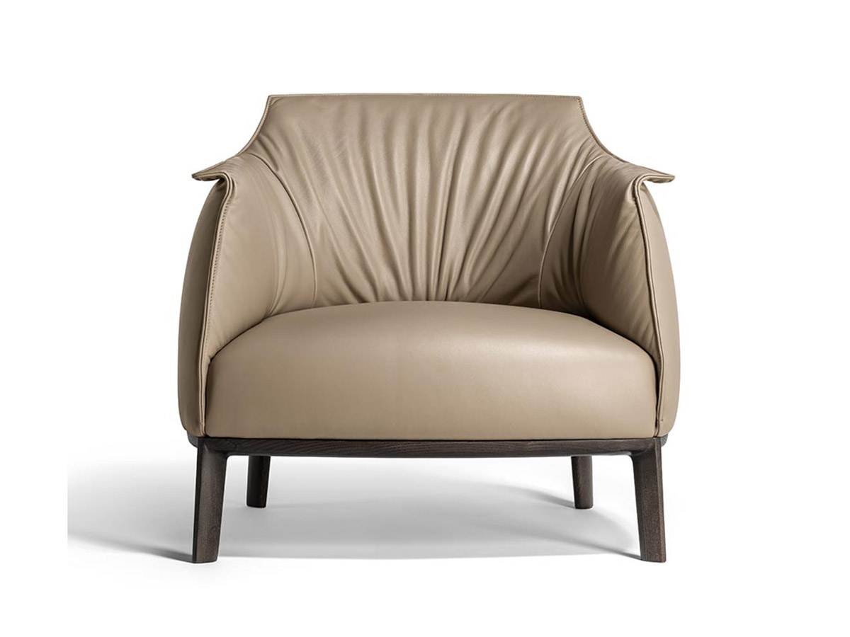 Poltrona Frau Archibald Poltrona Con Base in Legno