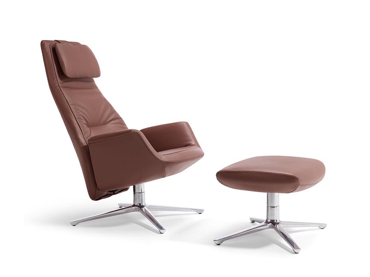 Poltrona Frau Downtown Lounge Armchair With Metal Base