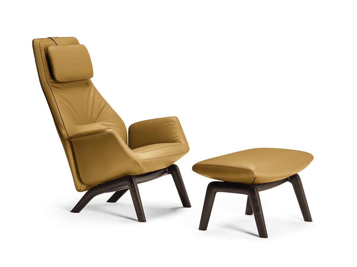 Poltrona Frau Downtown Lounge Armchair With Wooden Base