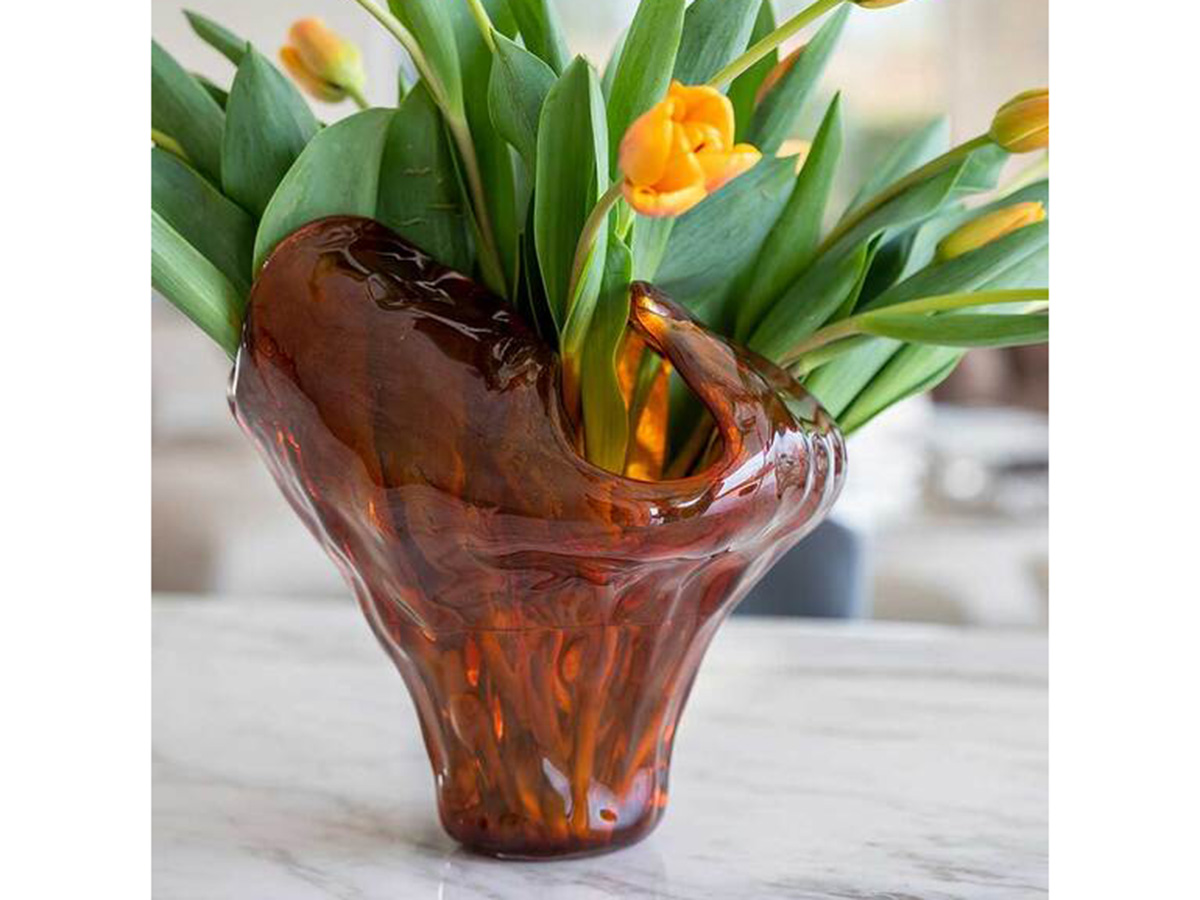 Water Illusion Vase