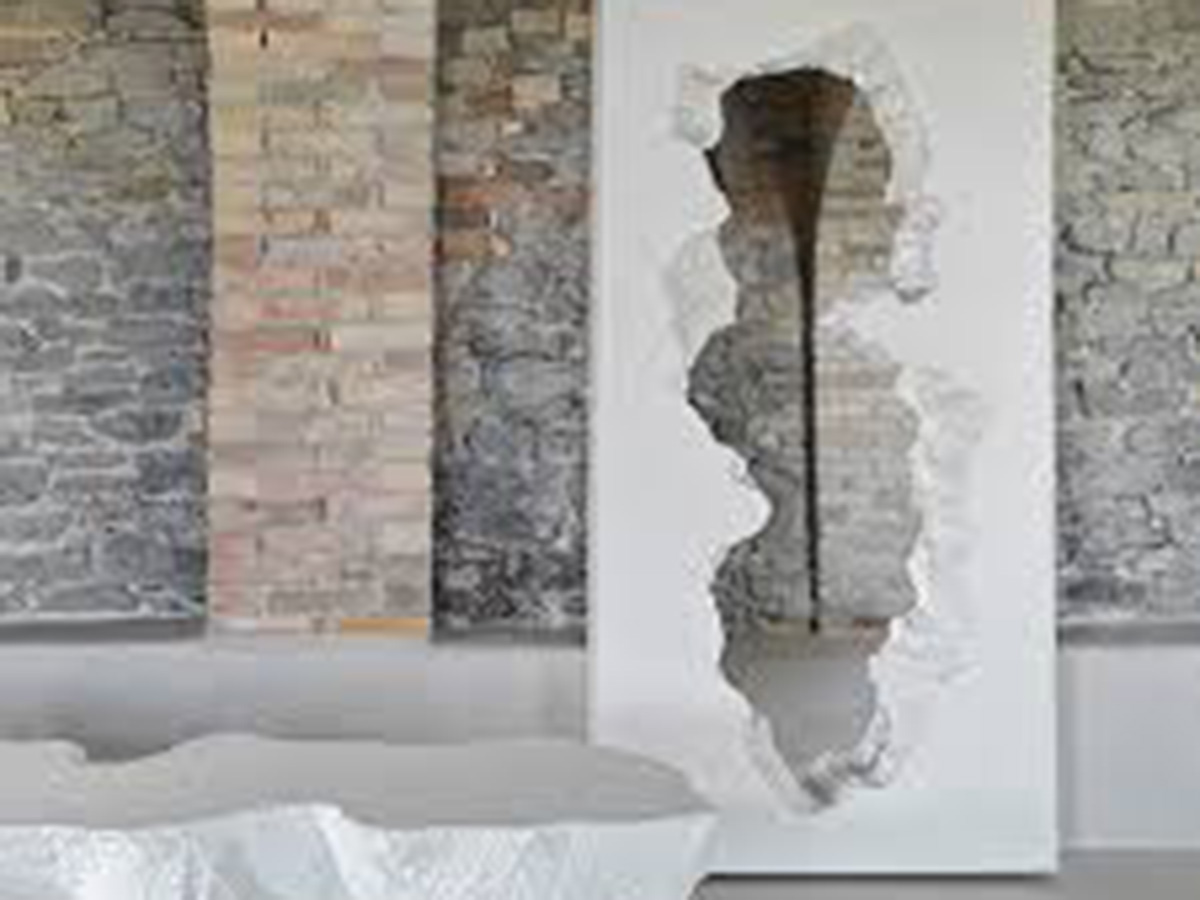 Broken Mirror Specchio