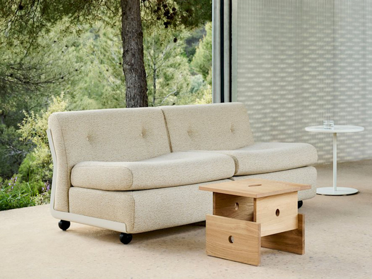 Amanta Sofa