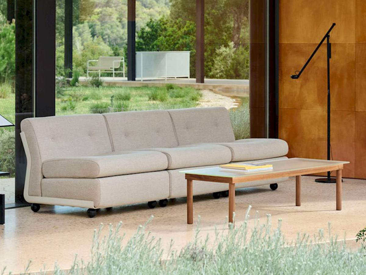 Amanta Sofa