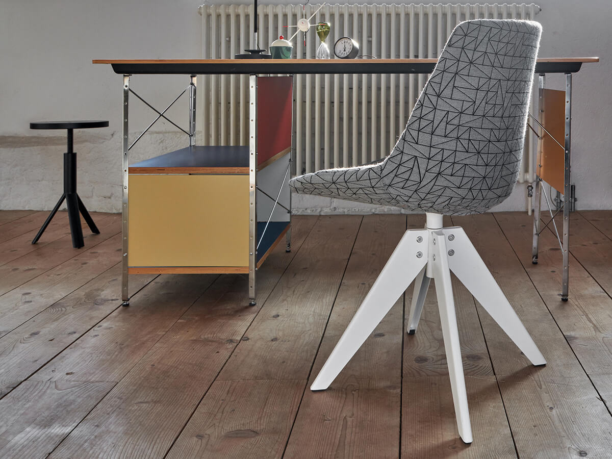 Flow Textile Chair