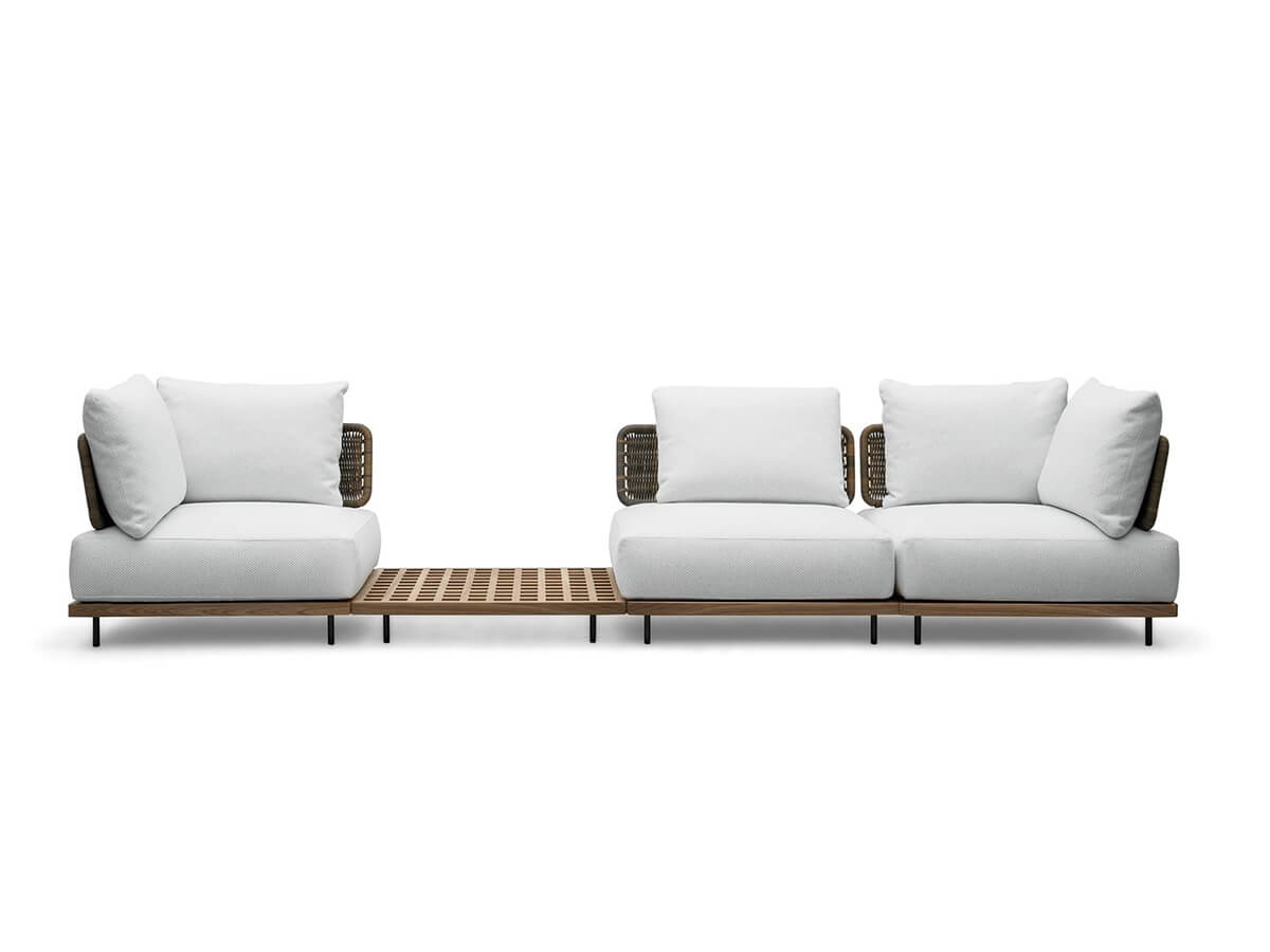 Minotti Quadrado Outdoor Sofa With Coffee Table