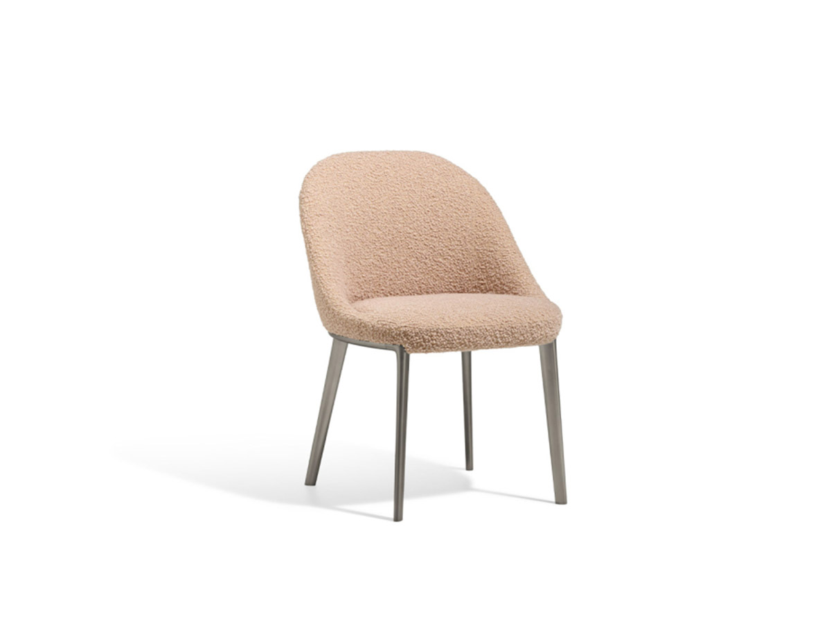 Atelia Chair