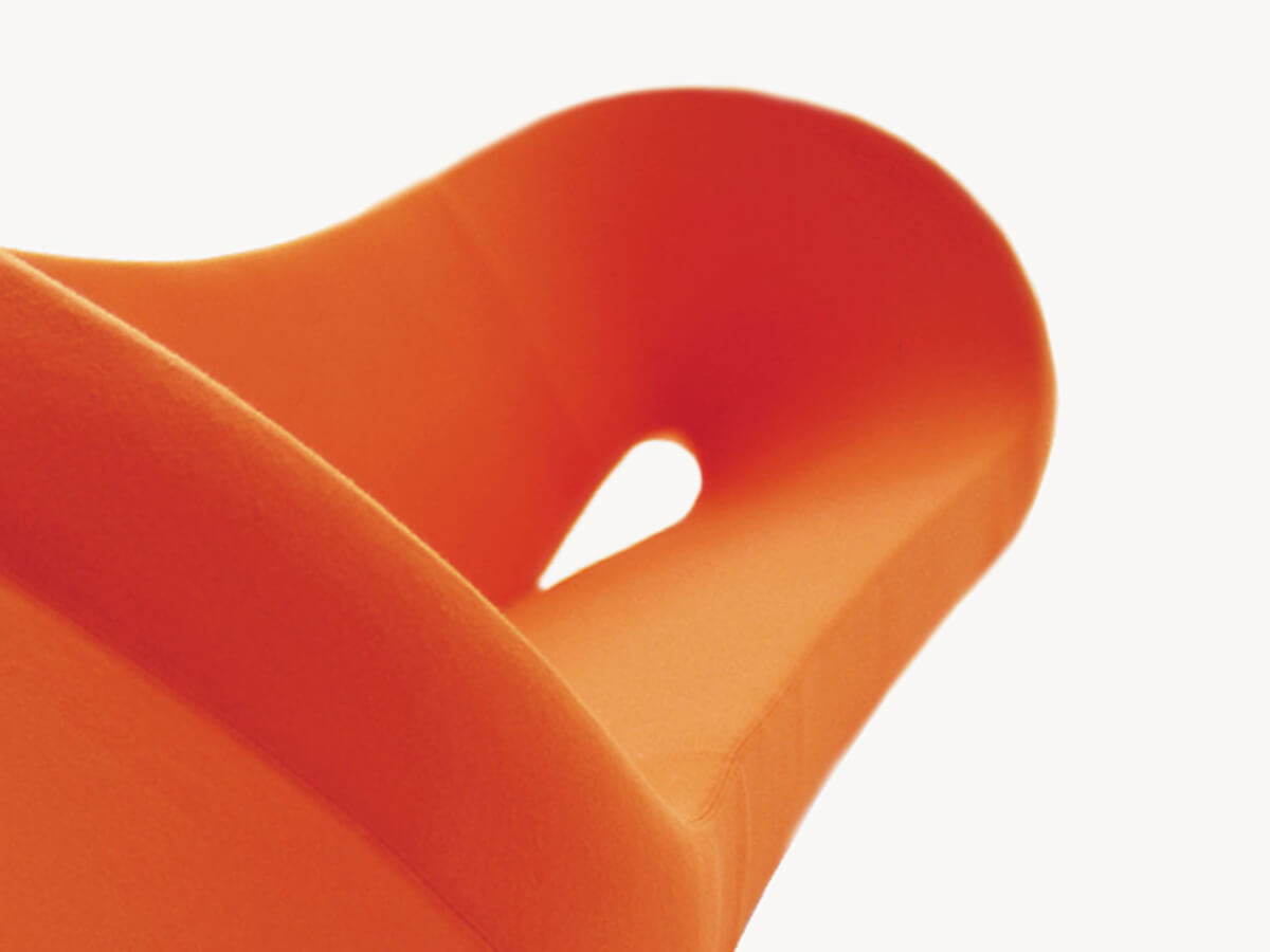 Victoria and Albert Divano