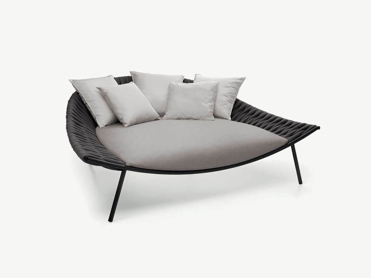 Roda Arena Outdoor Sofa 