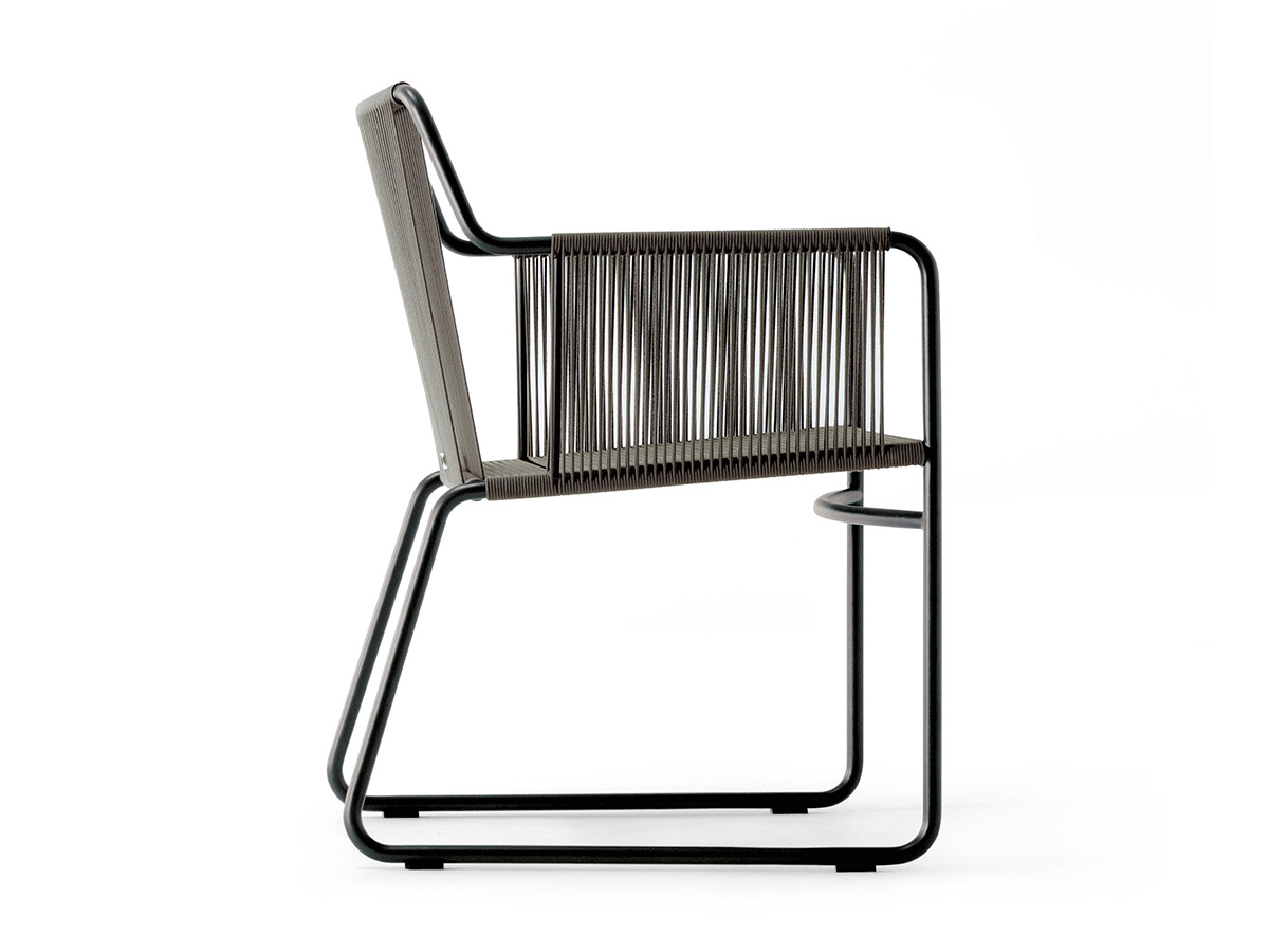 Roda Harp Outdoor Chair With Armrests