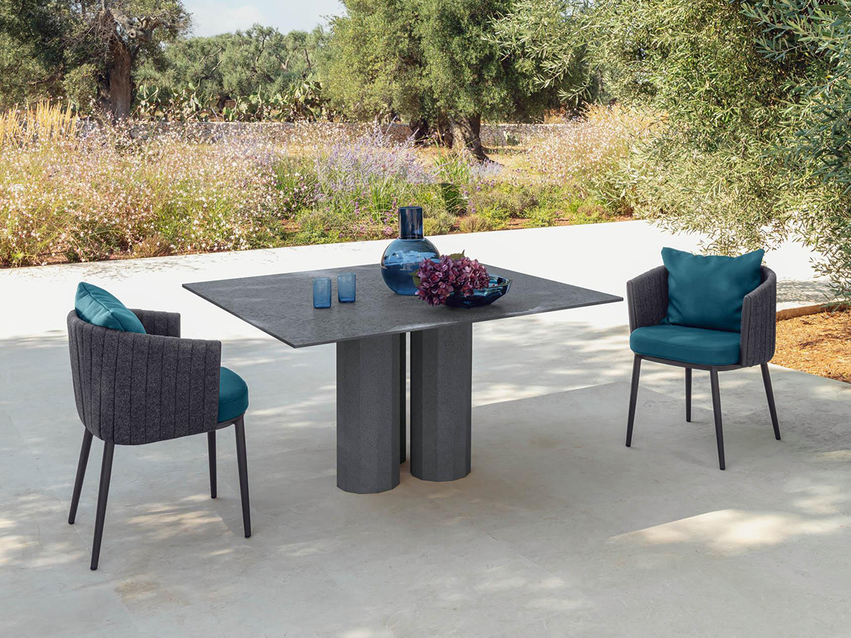 Salinas Outdoor Table