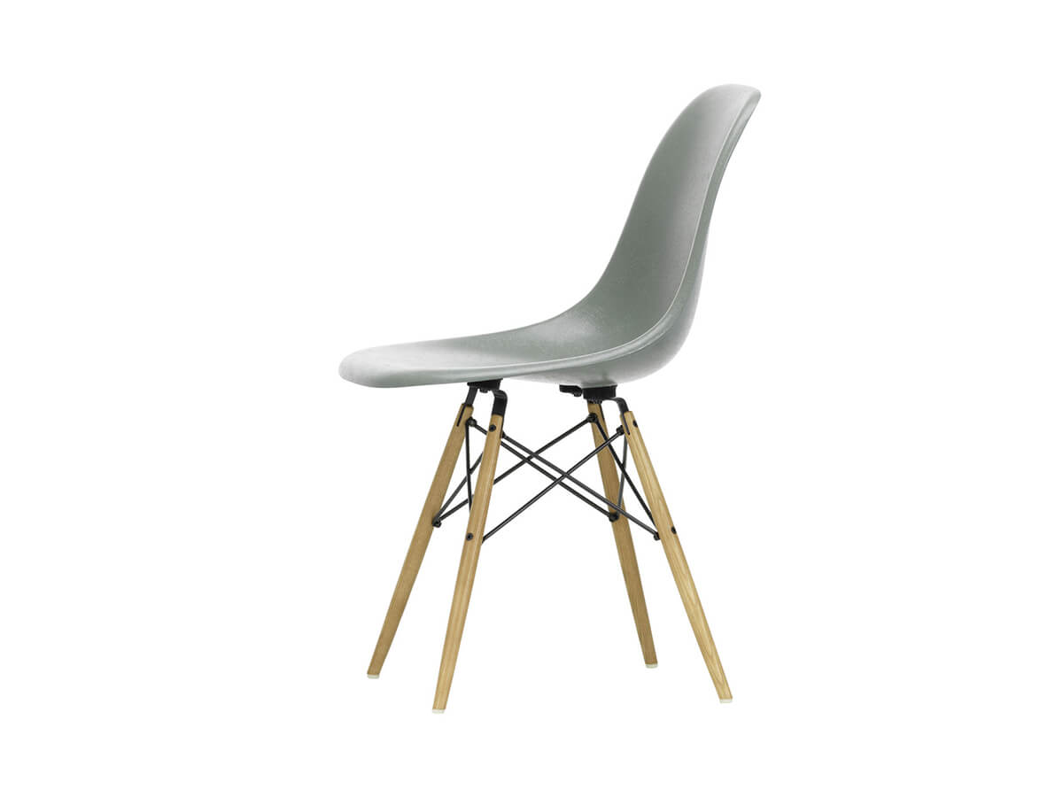 Vitra Eames Fiberglass Side Chair Sedia DSW