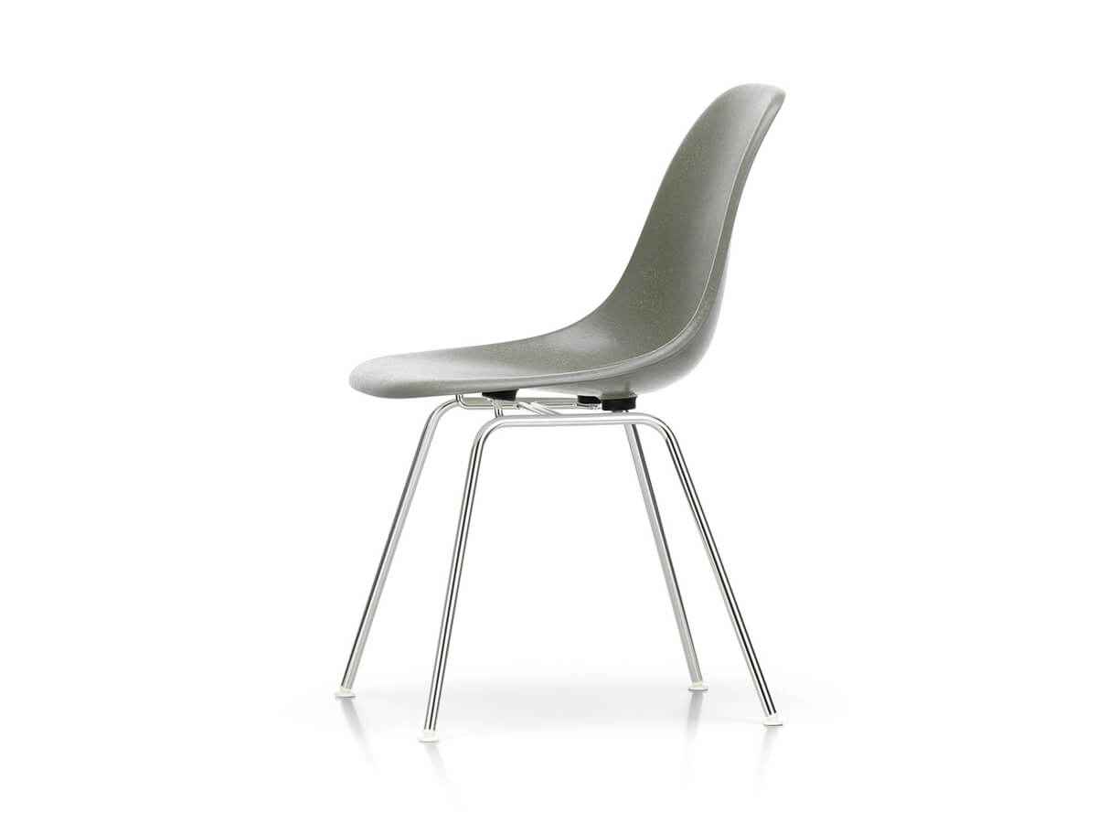 Vitra Eames Fiberglass Side Chair
