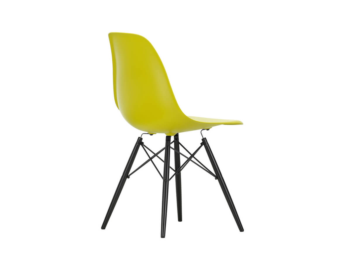 Eames Plastic Side Chair DSW