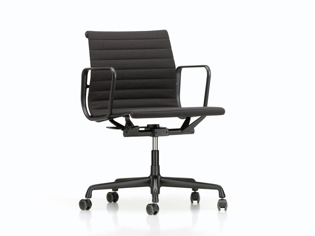 Vitra Aluminium Chairs EA Poltrona Ufficio EA 117 – 118 – 119 (Su Ruote)