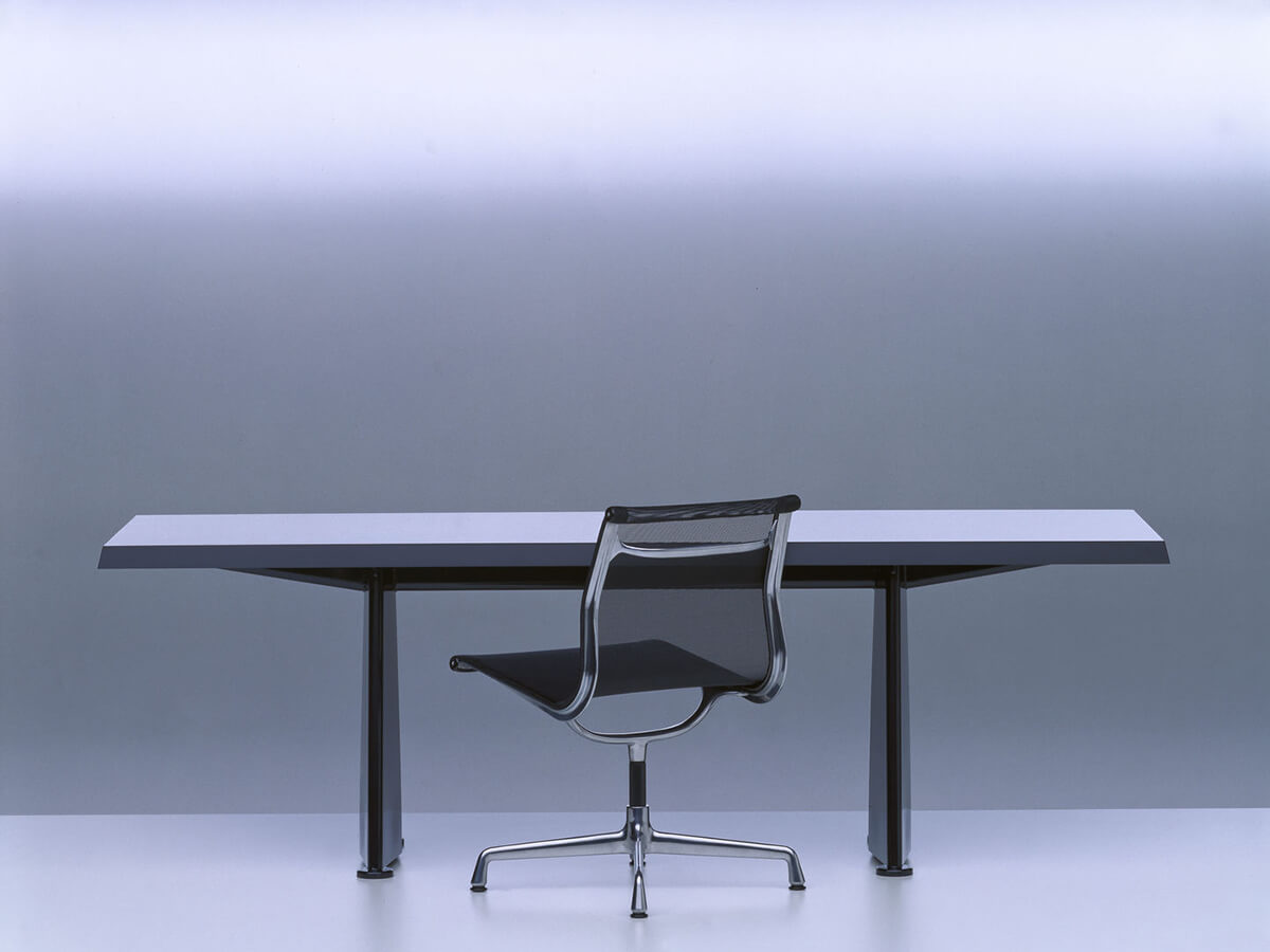 Trapèze Dining Table